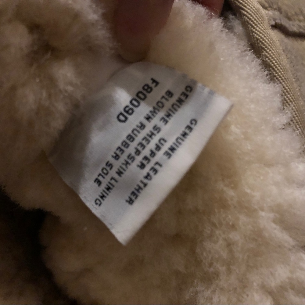 Uggs With Fur - image 3